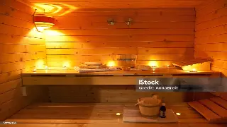 独家揭秘：重庆按摩师傅绝不外传的3大手法，让你在家也能秒变养生达人！ poster