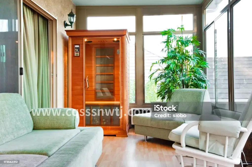 按摩师正在进行专业手法